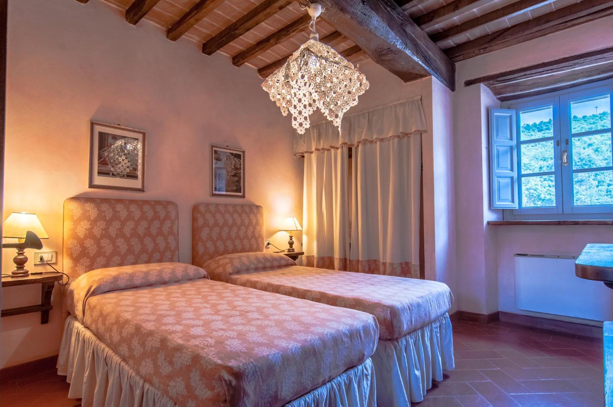 Agriturismo I Frati Paciano Ngoại thất bức ảnh